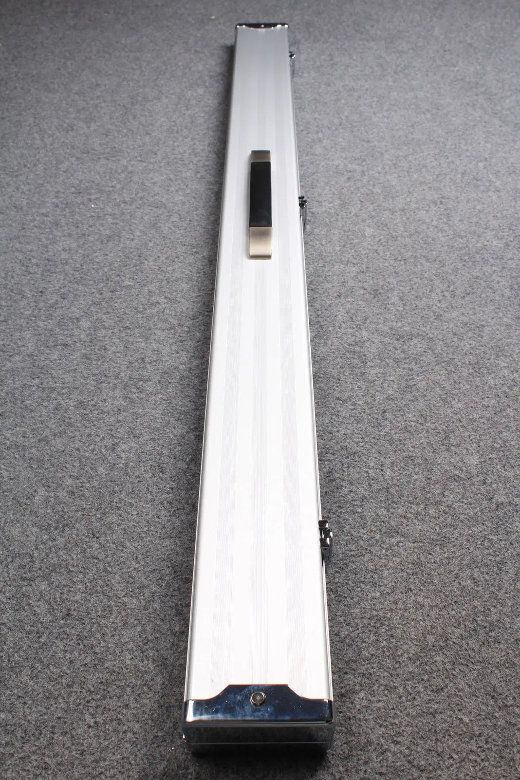 deluxe 3/4 aluminium cue case 125 cm , with 3 slots