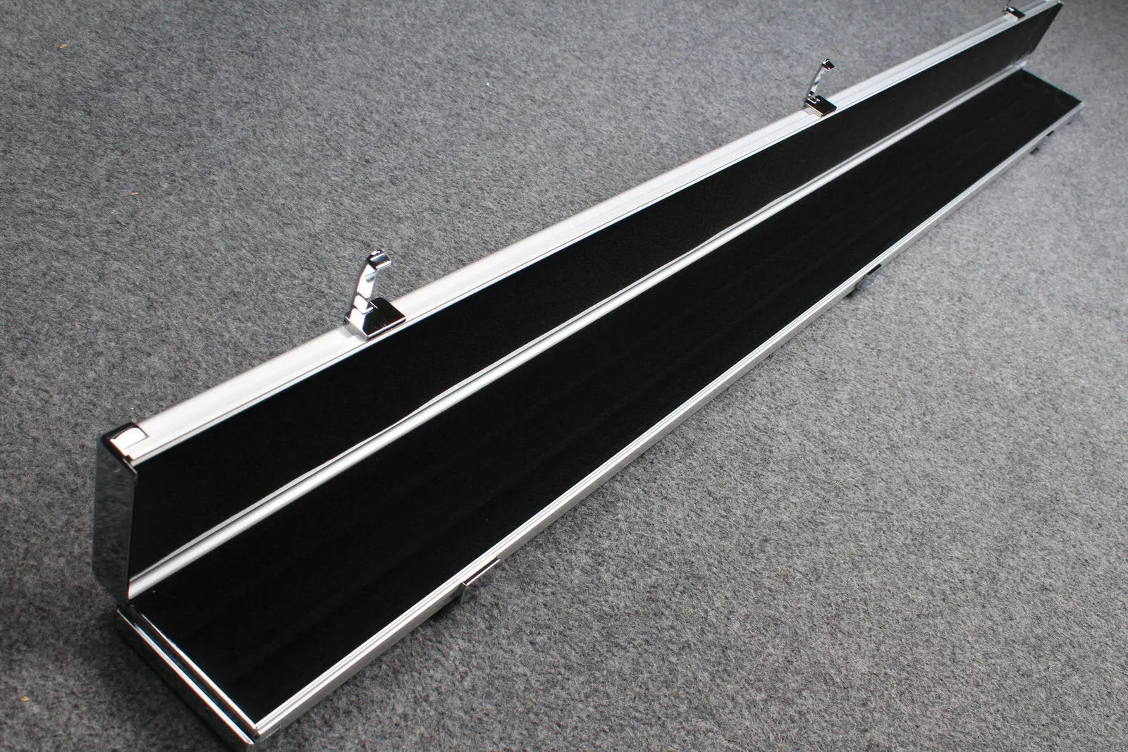 deluxe 3/4 aluminium cue case 125 cm , with 3 slots
