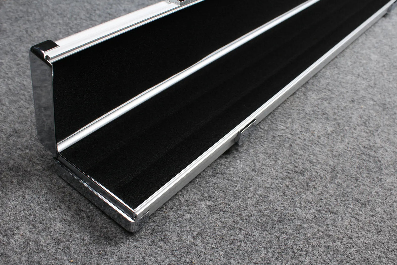 deluxe 3/4 aluminium cue case 125 cm , with 3 slots