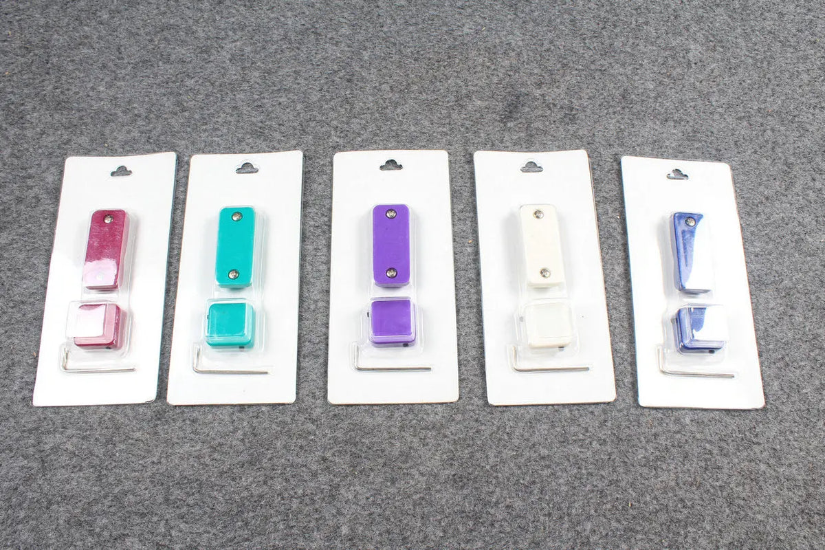 MAGNETIC SNOOKER / POOL CUE CHALK HOLDER WITH BELT CLIP WOODS CUES