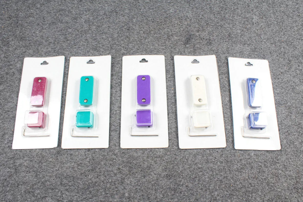 MAGNETIC SNOOKER / POOL CUE CHALK HOLDER WITH BELT CLIP WOODS CUES