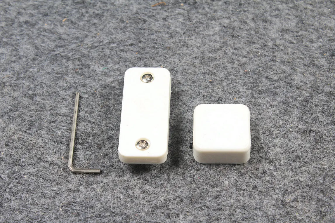 MAGNETIC SNOOKER / POOL CUE CHALK HOLDER WITH BELT CLIP WOODS CUES