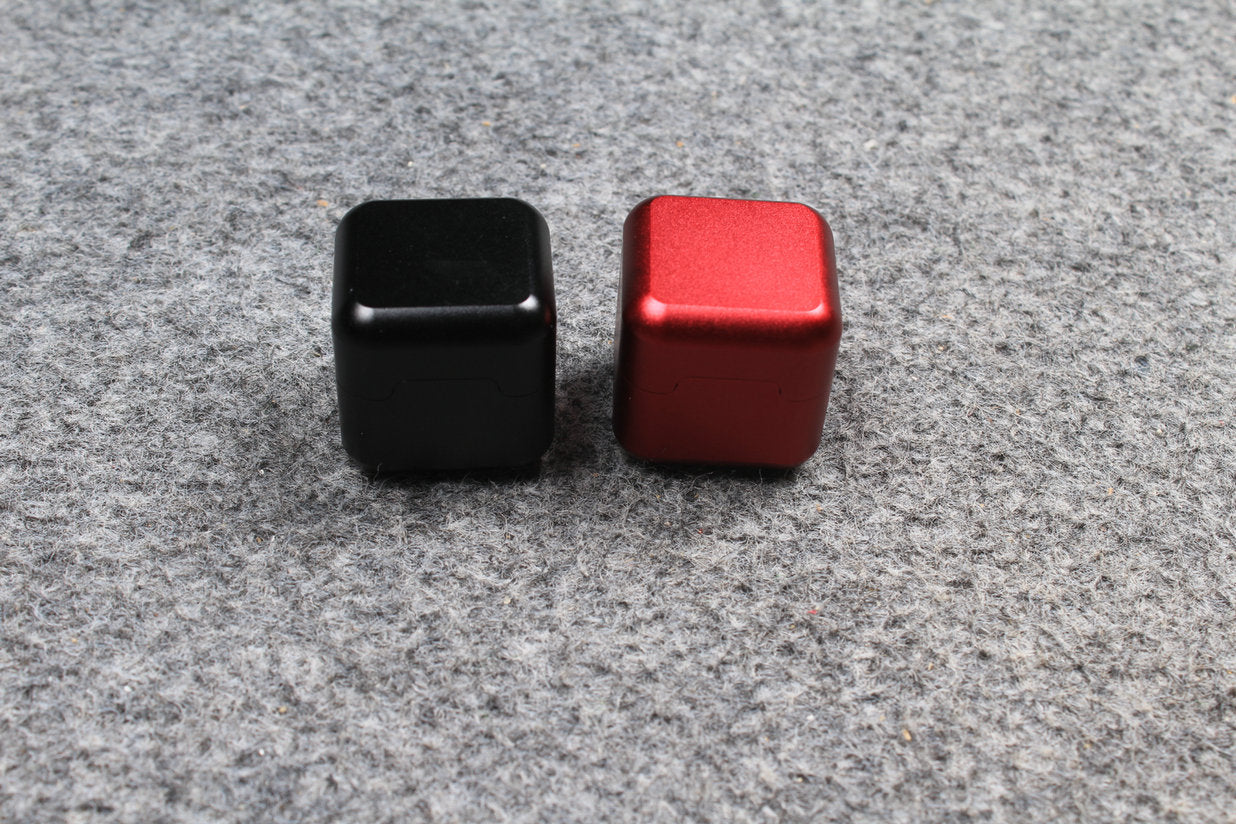 hq aluminium alloy magnetic snooker/pool cue chalk holder