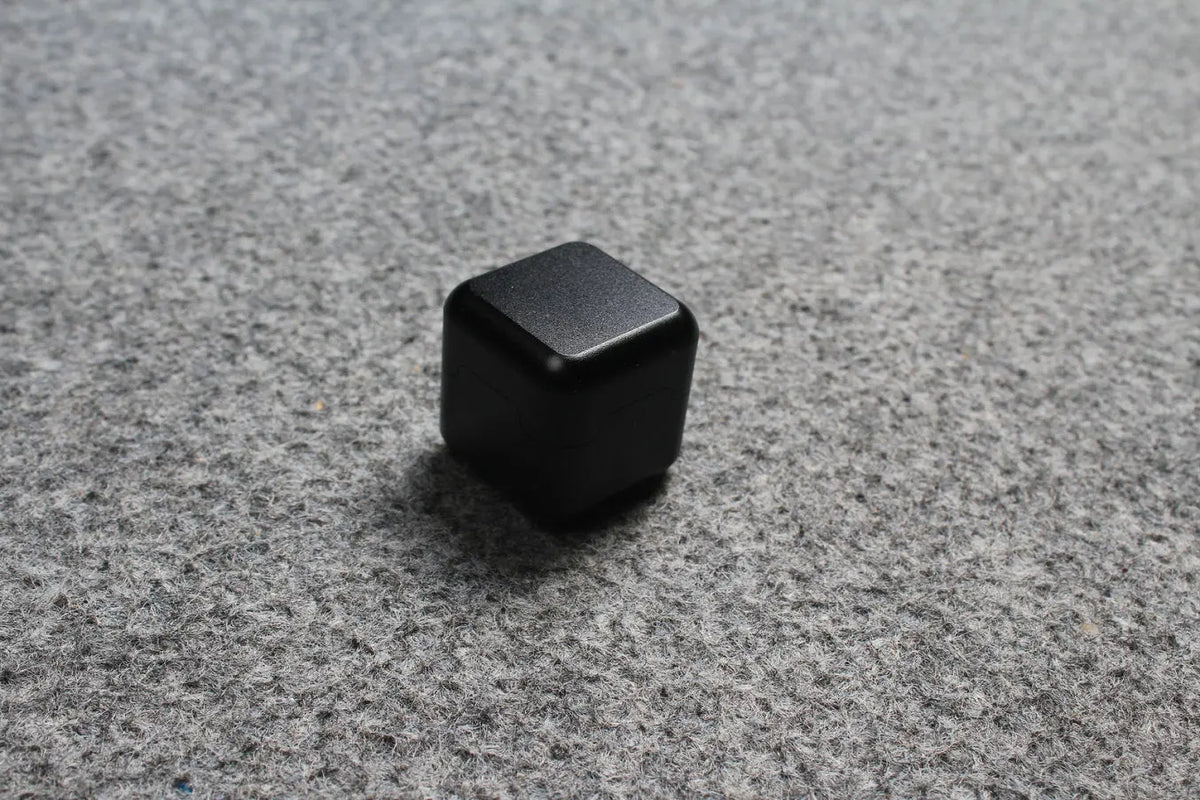 hq aluminium alloy magnetic snooker/pool cue chalk holder