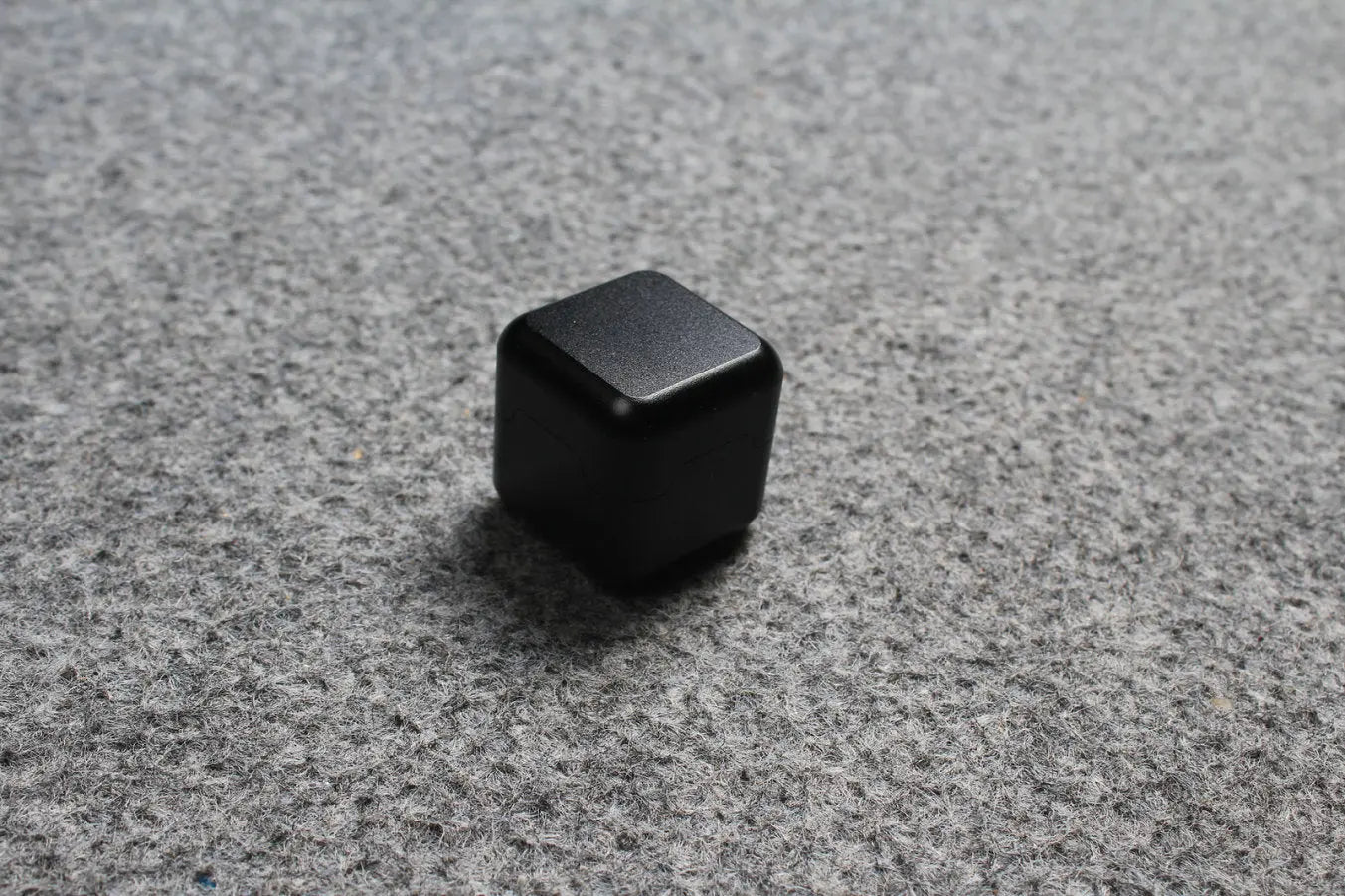 hq aluminium alloy magnetic snooker/pool cue chalk holder