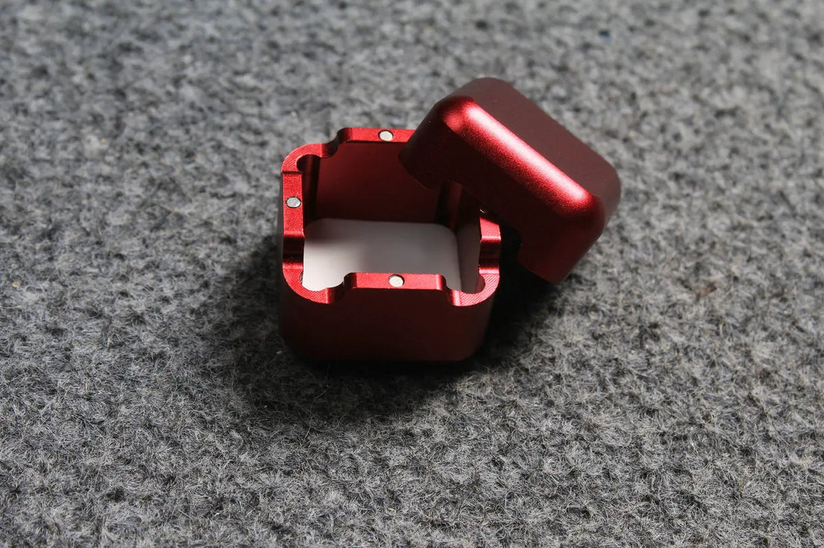 hq aluminium alloy magnetic snooker/pool cue chalk holder