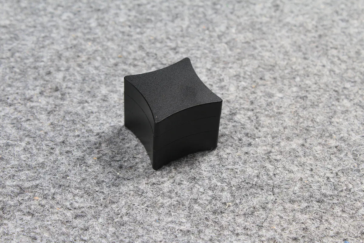 hq aluminium alloy magnetic snooker/pool cue chalk holder WOODS CUES