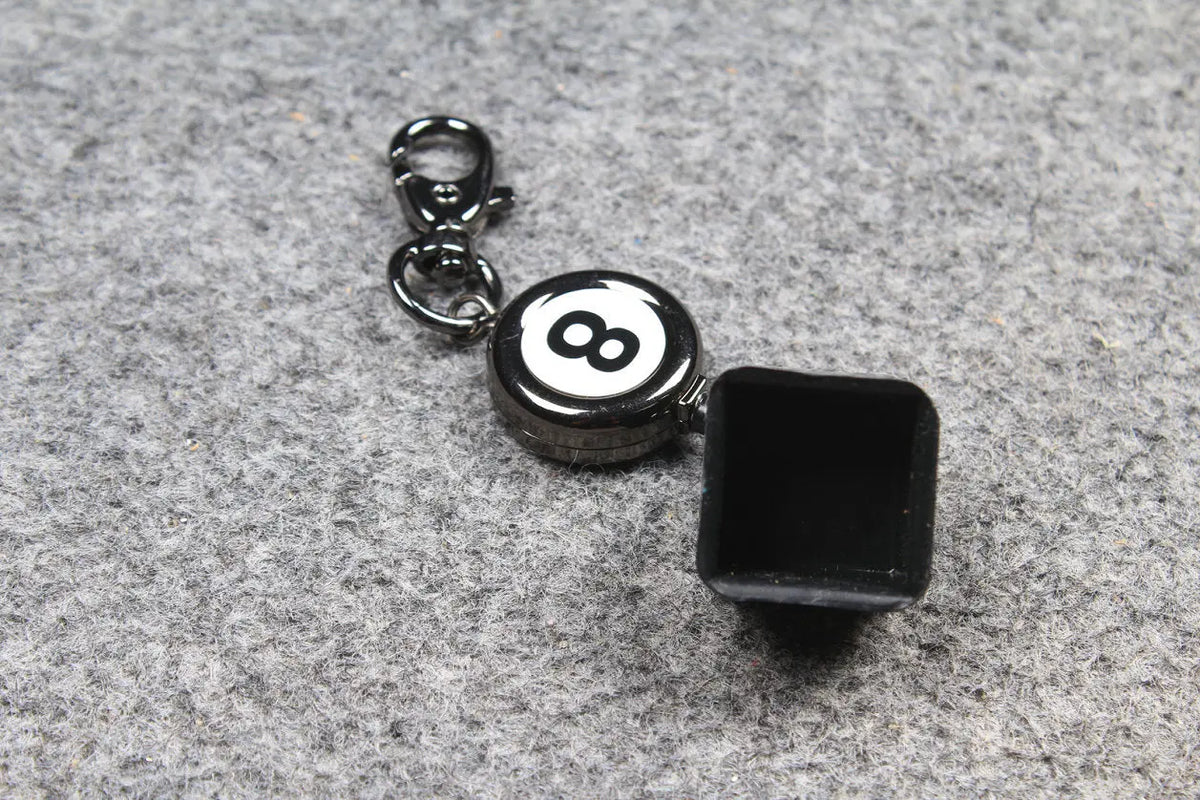 8 ball retractable chalk holder with belt clip