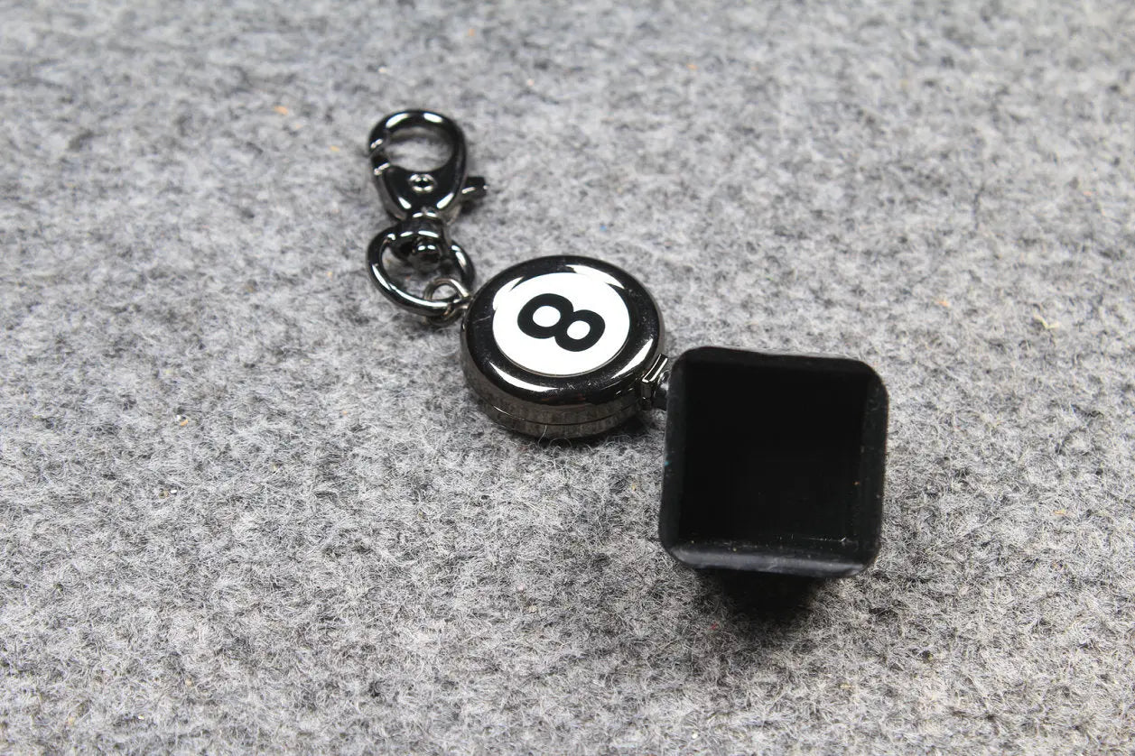 8 ball retractable chalk holder with belt clip