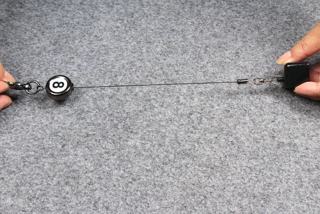 8 ball retractable chalk holder with belt clip