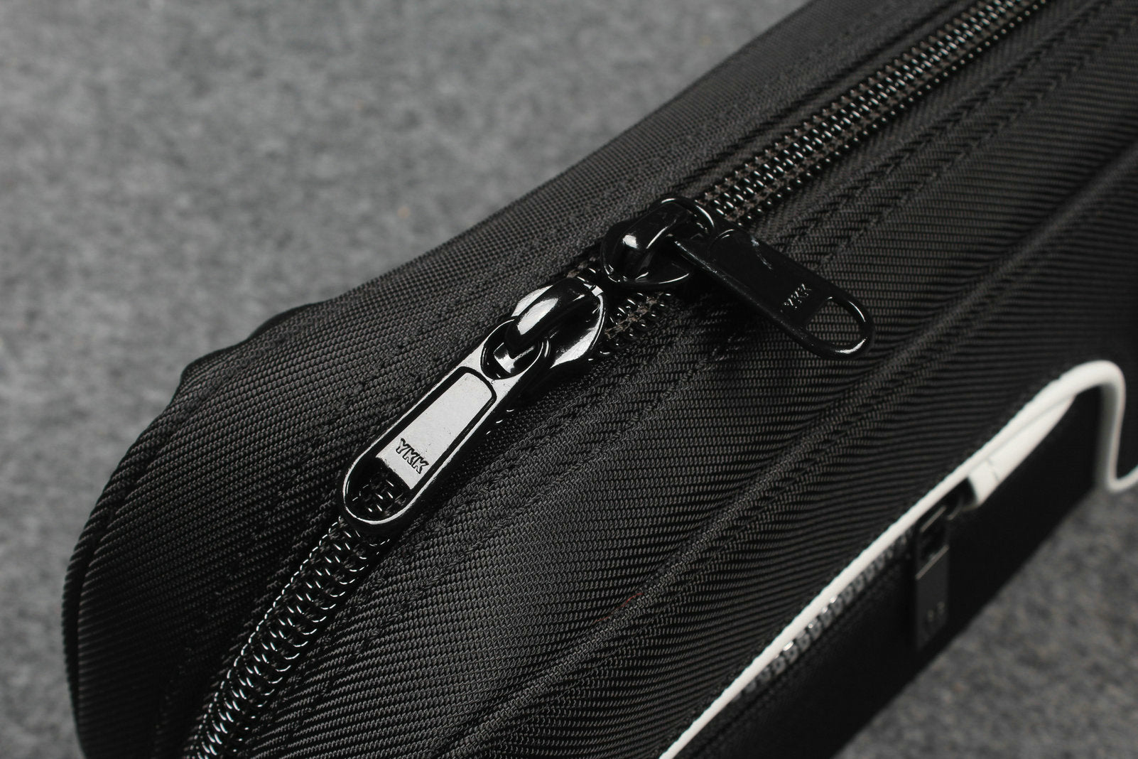 1/2 pool cue case/bag 2bx5s