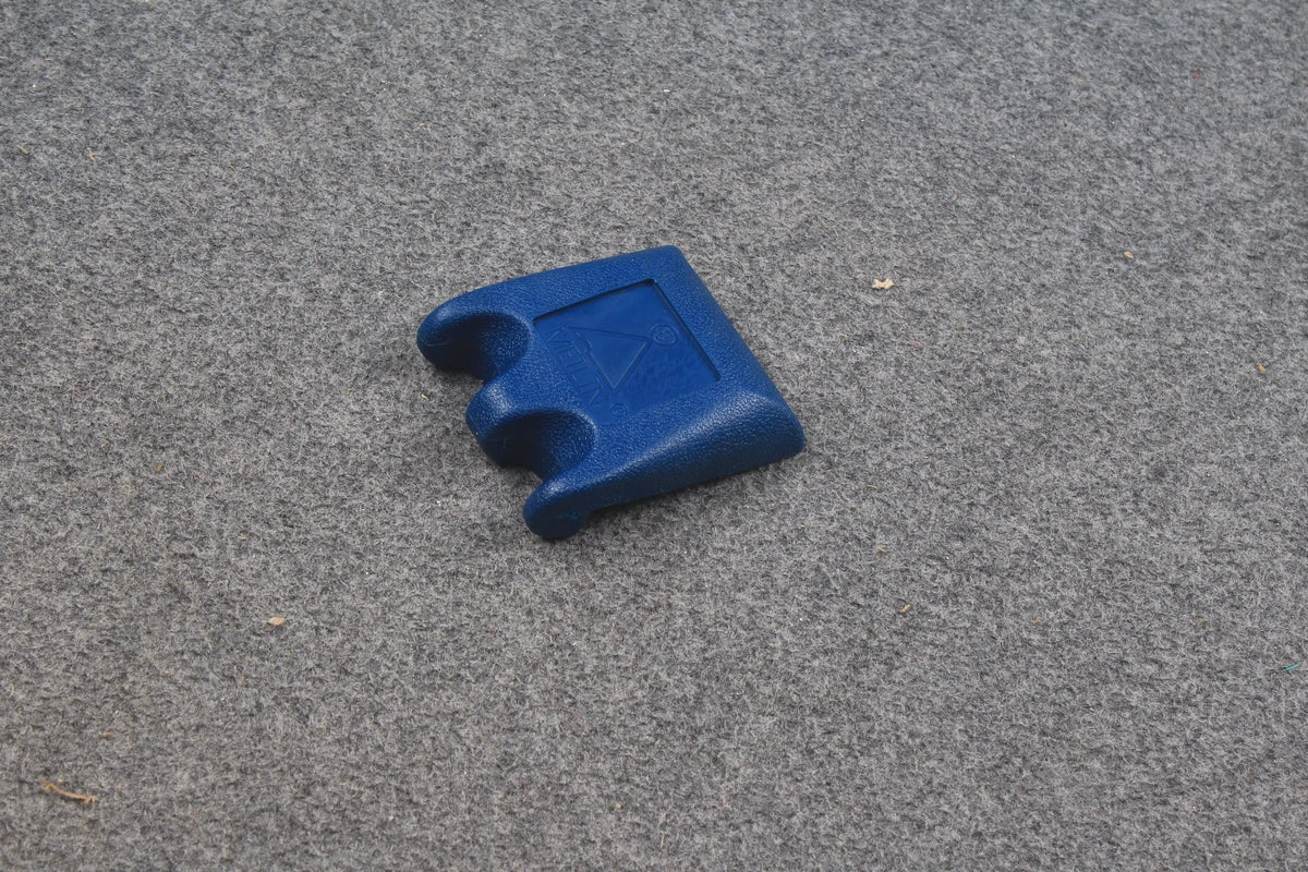 portable pool cue holder/billiard cue rack - holds 2 cues