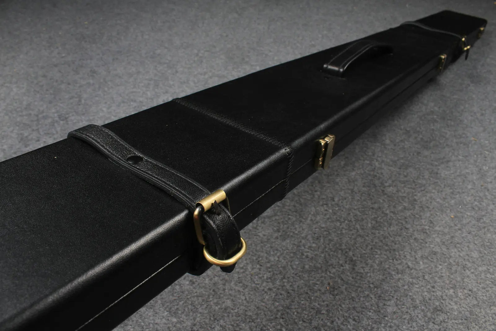 1 piece genuine leather snooker cue case with 3 slots