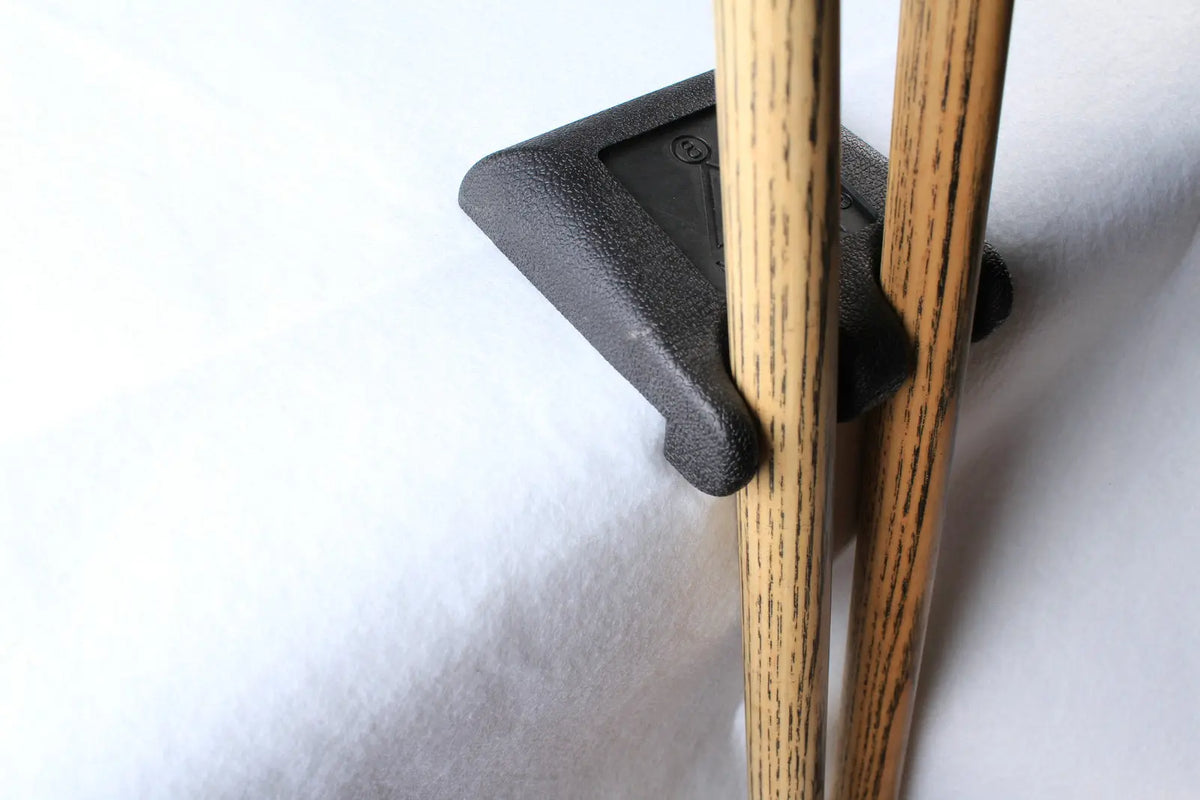 portable pool cue holder/billiard cue rack - holds 2 cues