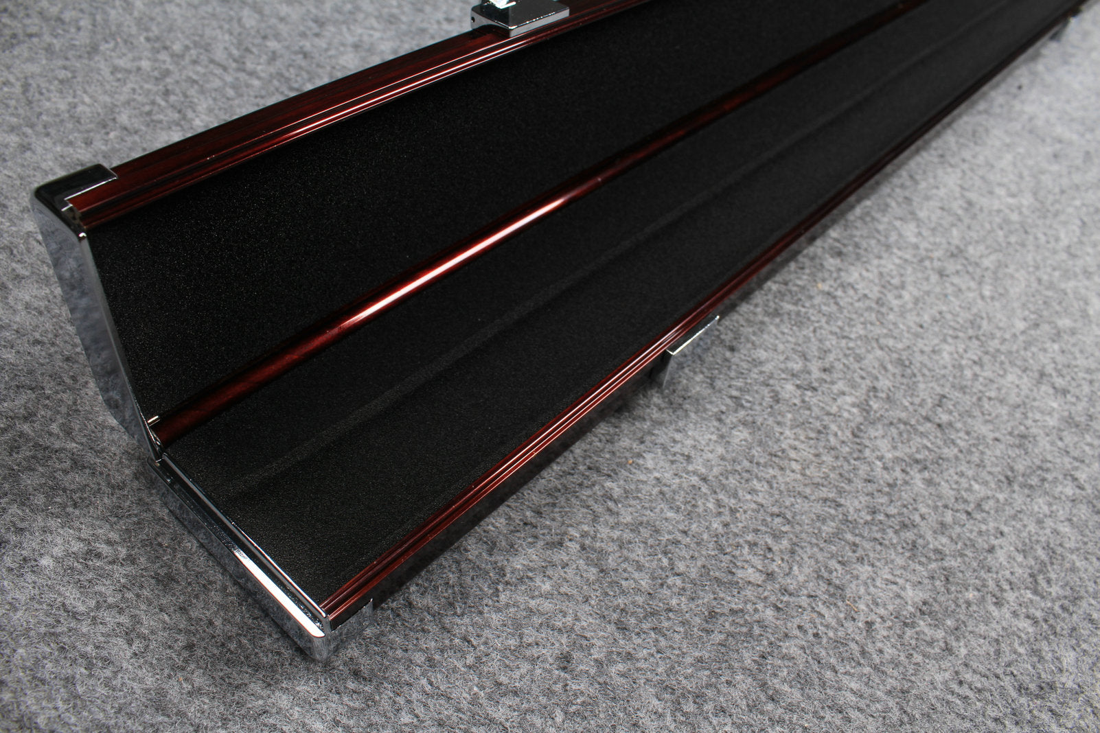 deluxe 3/4 aluminium cue case with 2 slots