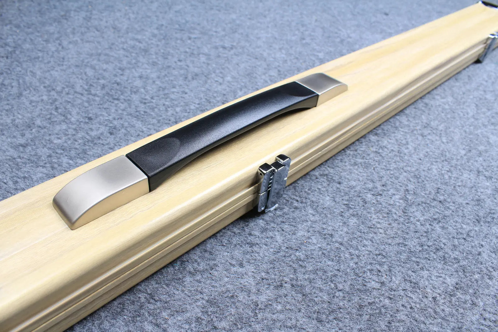 deluxe 3/4 aluminium cue case with 2 slots