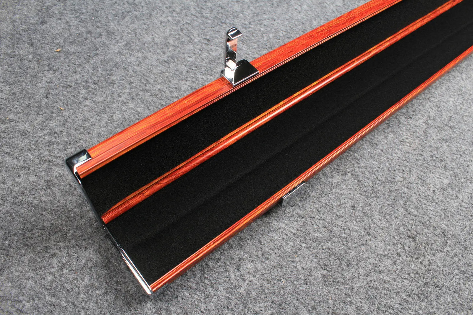 deluxe 3/4 aluminium cue case with 2 slots