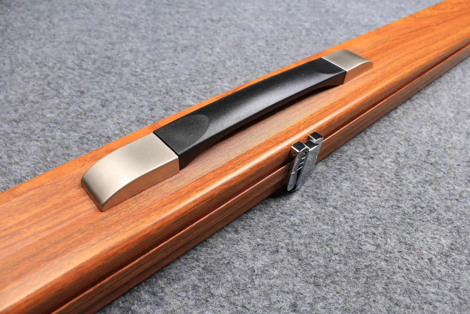 deluxe 3/4 aluminium cue case with 2 slots