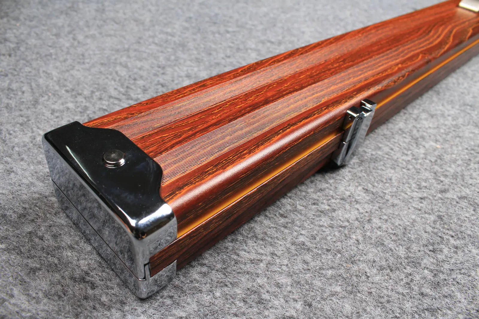 deluxe 3/4 aluminium cue case with 2 slots
