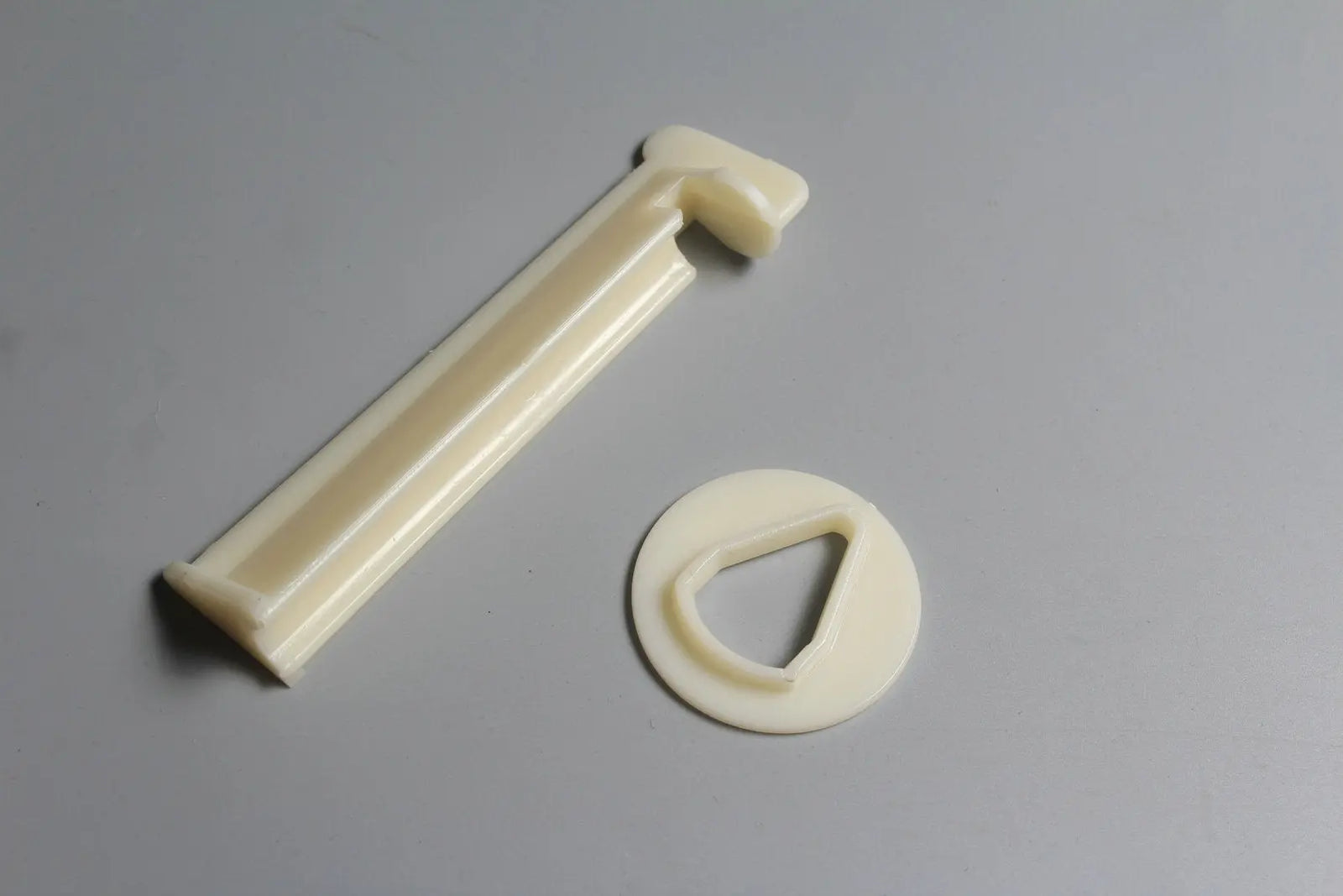 Plastic Snooker/Pool Cue Tip Clamp or Tip Repair Tool WOODS CUES