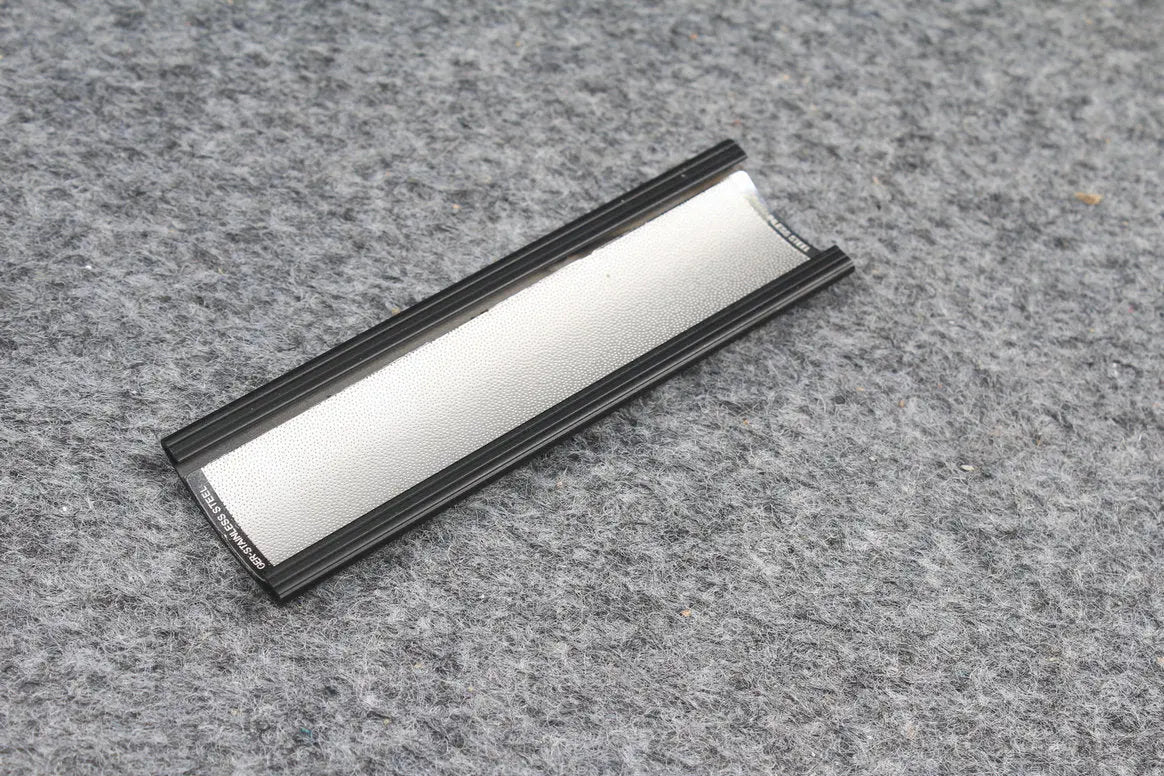 plastic snooker or pool cue tip sharper/tip burnisher